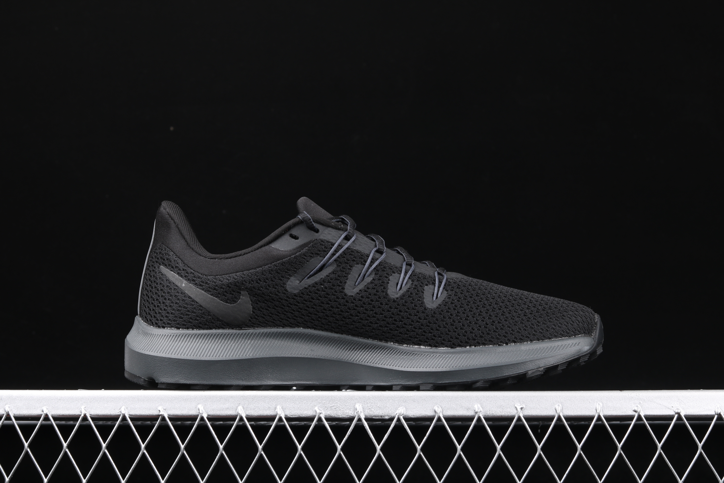 New Men Nike Quest 2 Black Grey Shoes